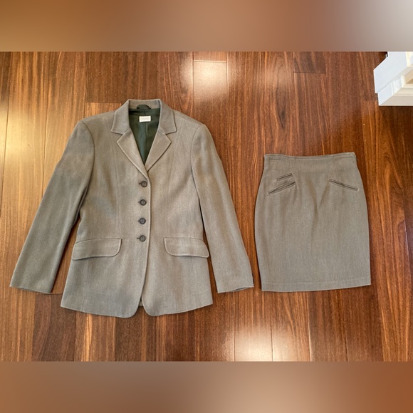 United Colors Of Benetton Skirt Suit - Picture 1 of 11